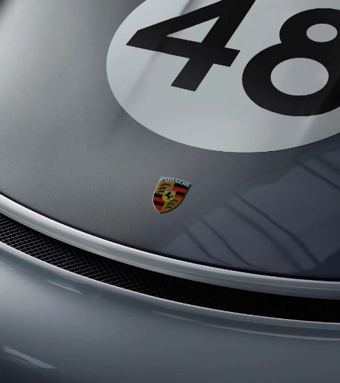 Picture of Crest Sticker for Bonnet, Porsche Classic